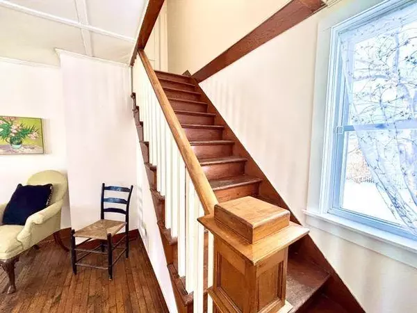 17 Phillips ST, Rutland City, VT 05701