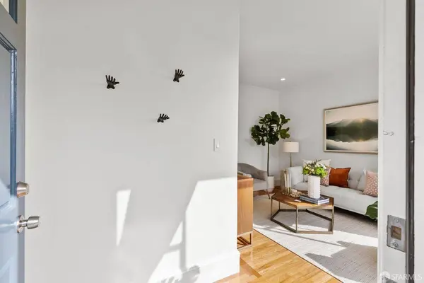 214 Corbett AVE, San Francisco, CA 94114