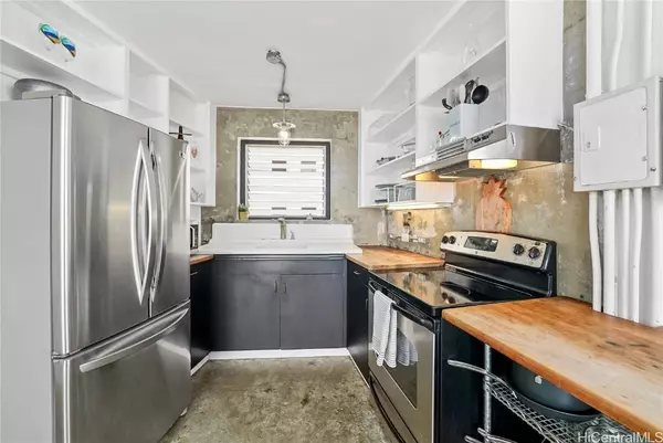 1139 9th AVE #1503, Honolulu, HI 96816