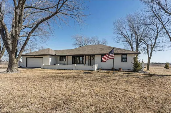 21355 Sunflower RD, Edgerton, KS 66021