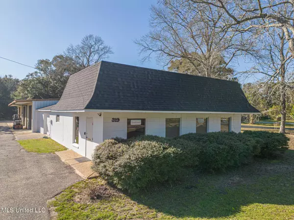 319 Tegarden Road, Gulfport, MS 39507