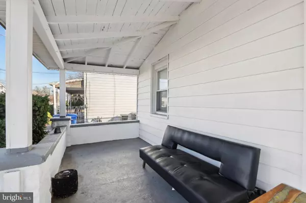 200 E WASHINGTON ST, Riverside, NJ 08075