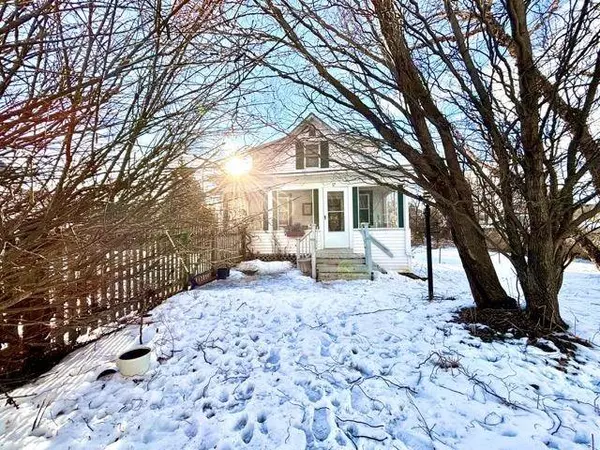 17 Phillips ST, Rutland City, VT 05701