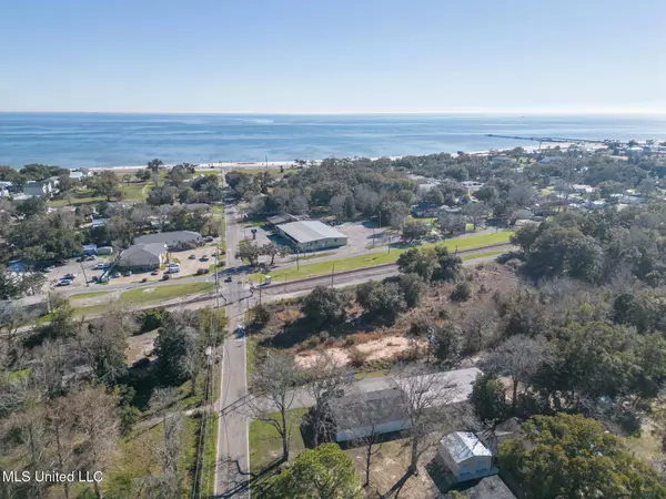 319 Tegarden Road, Gulfport, MS 39507