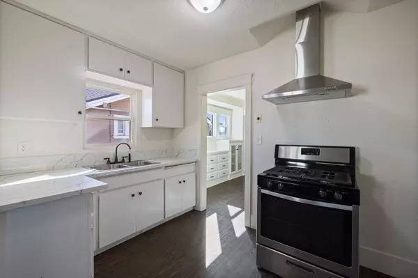 1014 N Arthur AVE, Fresno, CA 93728