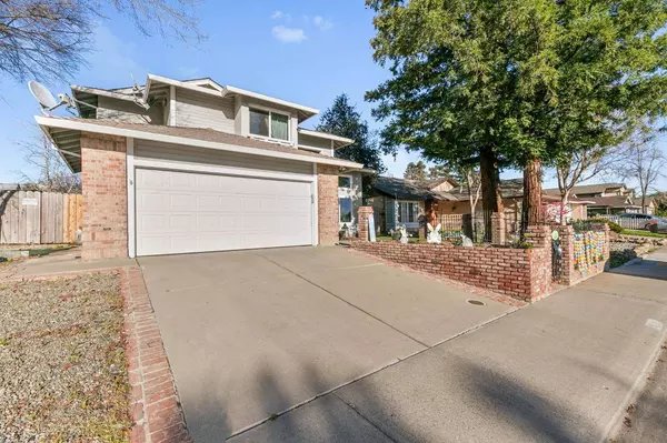 8418 Vintage Park DR, Sacramento, CA 95828