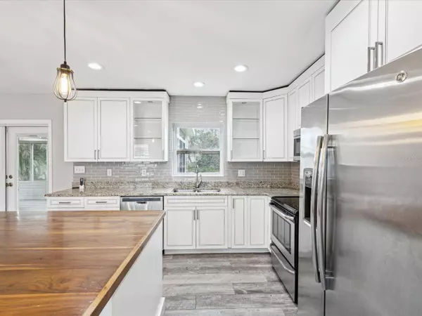 605 GARDENIA ST, Belleair, FL 33756