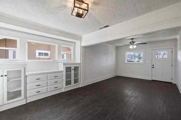 1014 N Arthur AVE, Fresno, CA 93728