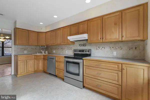 8607 TRUMBAUER DR, Glenside, PA 19038