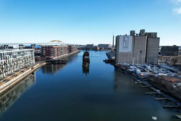 311 E Erie Unit 307, Milwaukee, WI 53202