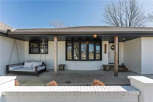 21355 Sunflower RD, Edgerton, KS 66021