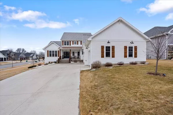 6199 Prairie Wood Dr Drive, Mcfarland, WI 53558
