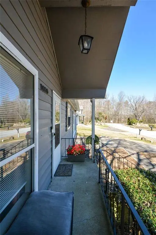 1660 Almand Creek DR SW, Conyers, GA 30094