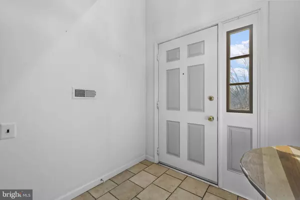 8607 TRUMBAUER DR, Glenside, PA 19038