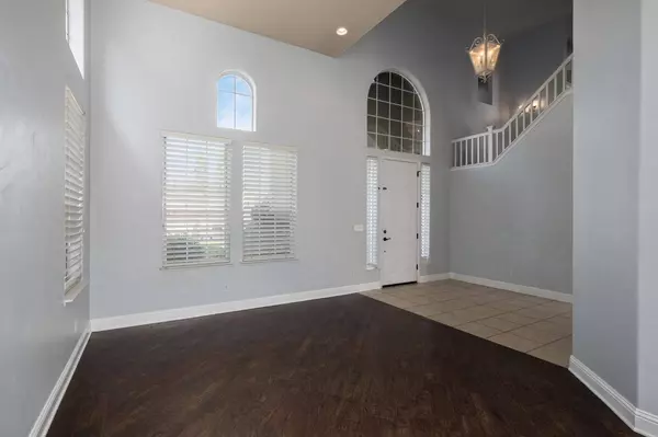 2758 Purvis AVE, Clovis, CA 93611