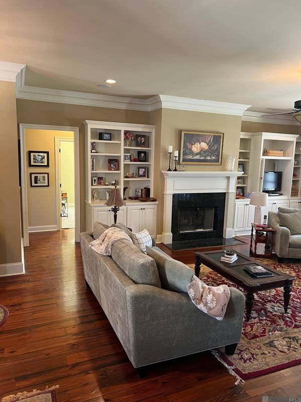 19011 Turnberry Ct, Baton Rouge, LA 70809