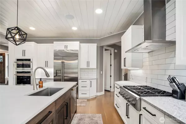 39029 254th AVE SE, Enumclaw, WA 98022