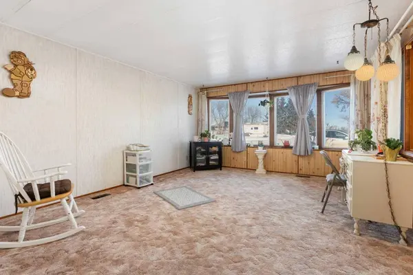 7 Bluejay CRES, Sedgewick, AB T0B 4C0