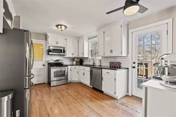 4714 W 57th ST, Roeland Park, KS 66205