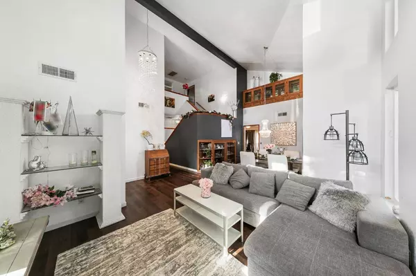 8418 Vintage Park DR, Sacramento, CA 95828