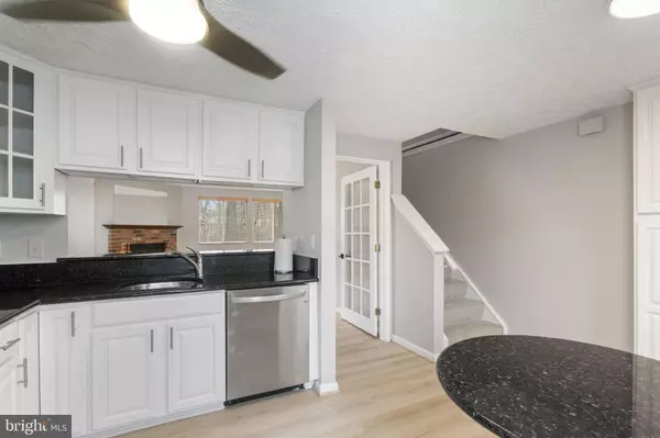 5849 CLARENDON SPRINGS PL, Centreville, VA 20121