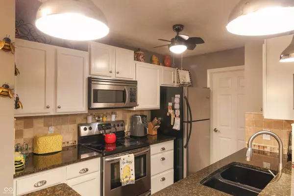 1057 Timber Creek DR #UNIT 1, Carmel, IN 46032