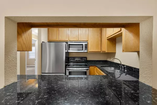 1206 Hi Stirrup #311, Horseshoe Bay, TX 78657