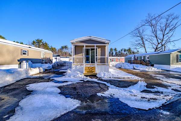 24 Lakewood DR, Limington, ME 04049