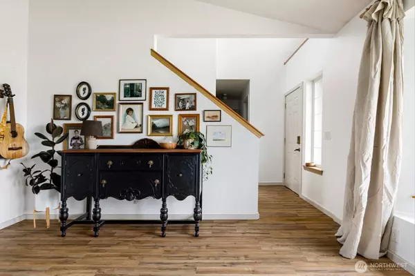 1560 SW 9th AVE, Oak Harbor, WA 98277