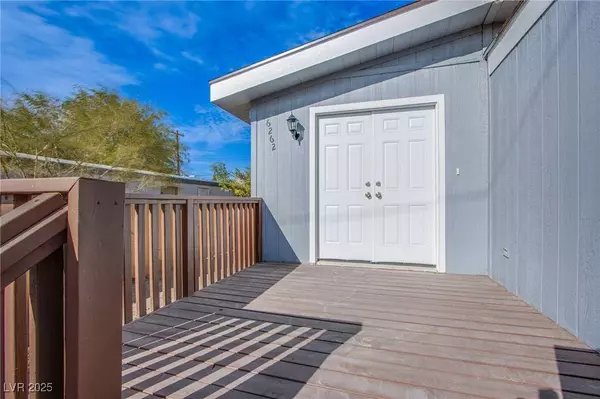 6262 GLACIER Avenue, Las Vegas, NV 89156