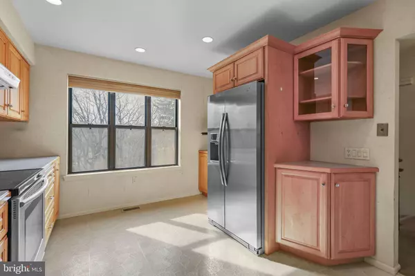 8607 TRUMBAUER DR, Glenside, PA 19038