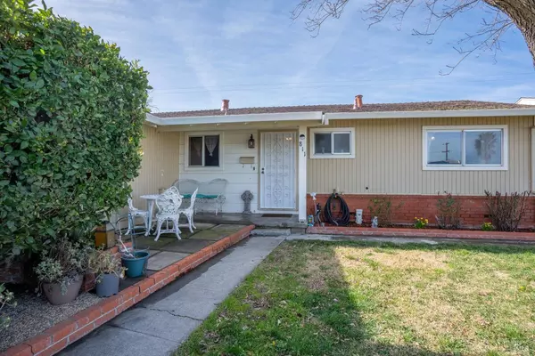 811 Rolling Green DR, Rio Vista, CA 94571