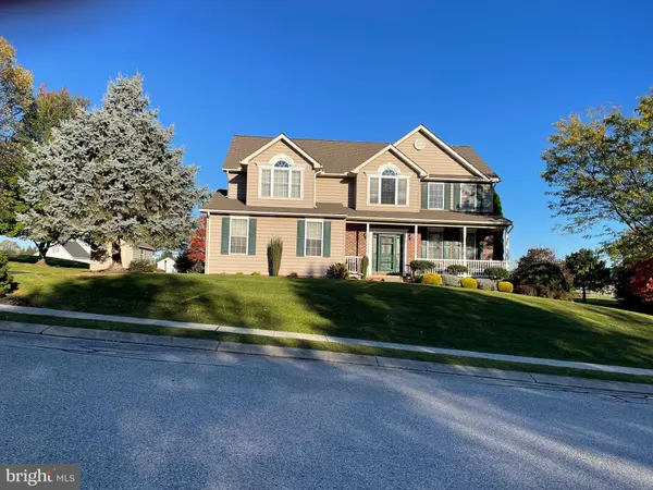 22 EASTWOOD DR, Hanover, PA 17331