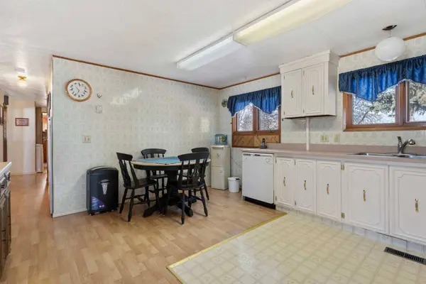 7 Bluejay CRES, Sedgewick, AB T0B 4C0