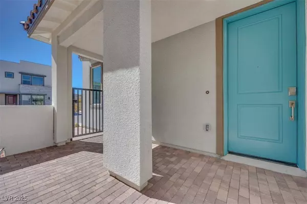 1320 Crimson Sunbird Avenue, North Las Vegas, NV 89084