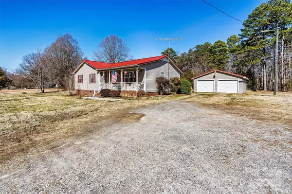 4136 Little Mountain RD, Newton, NC 28658