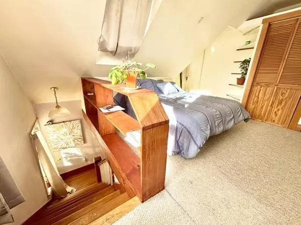 17 Phillips ST, Rutland City, VT 05701