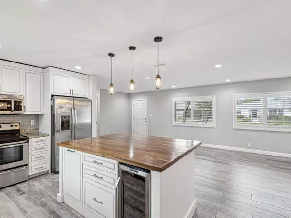 605 GARDENIA ST, Belleair, FL 33756