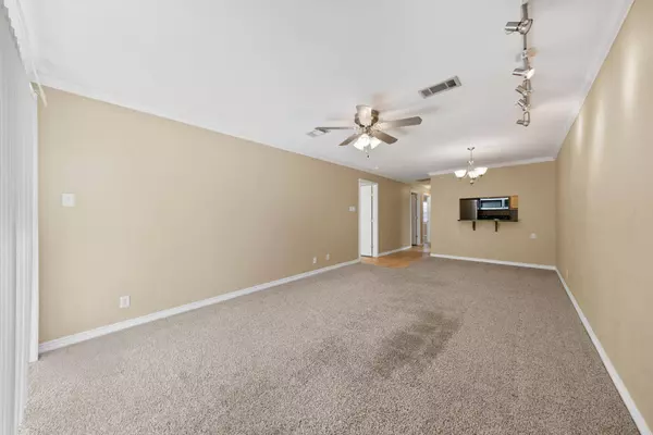 1206 Hi Stirrup #311, Horseshoe Bay, TX 78657