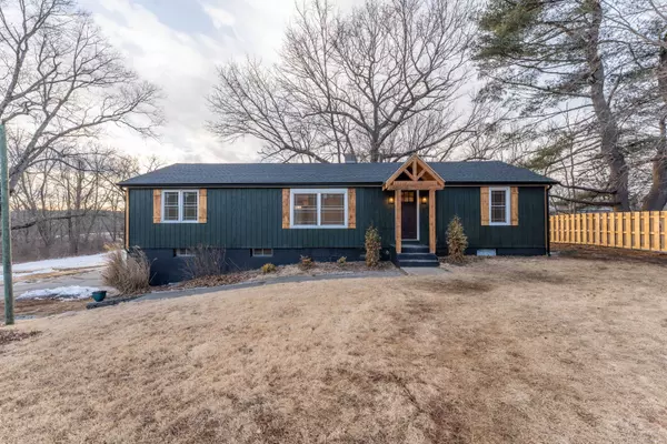 394 Riverside Drive, Thompson, CT 06255