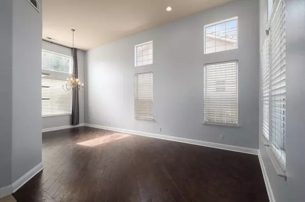 2758 Purvis AVE, Clovis, CA 93611