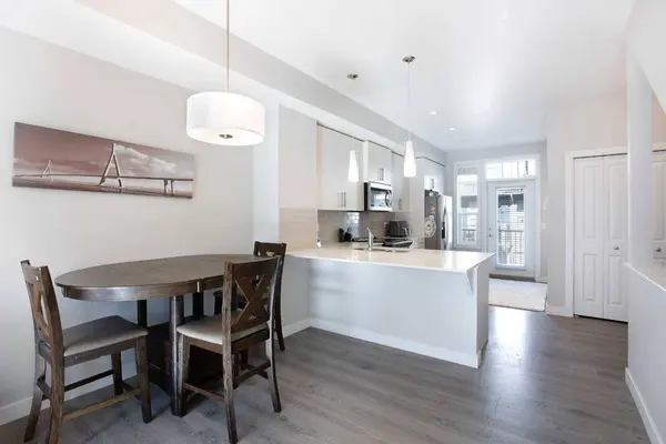 90 Legacy PATH SE, Calgary, AB T2X 4H9