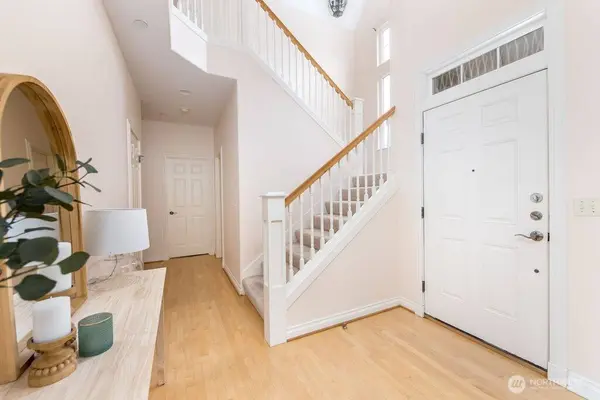 1905 14th CT NE, Issaquah, WA 98029