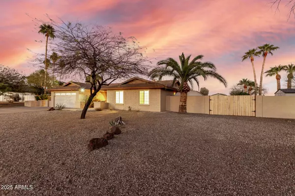 14013 N 57TH Place, Scottsdale, AZ 85254