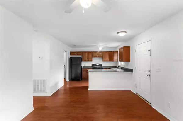 1925 N COMBEE RD, Lakeland, FL 33801