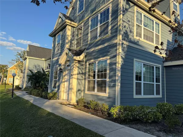 5560 ROSEHILL RD #105, Sarasota, FL 34233