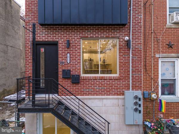 2044 N 3RD ST, Philadelphia, PA 19122