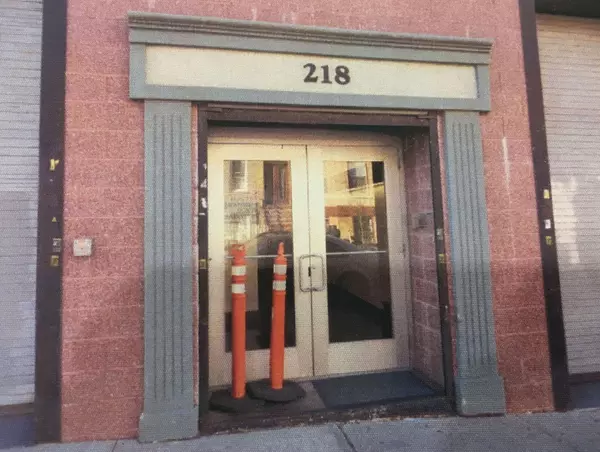 218 52nd St, Brooklyn, NY 11220-1715