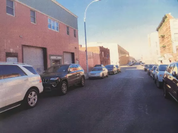 218 52nd St, Brooklyn, NY 11220-1715