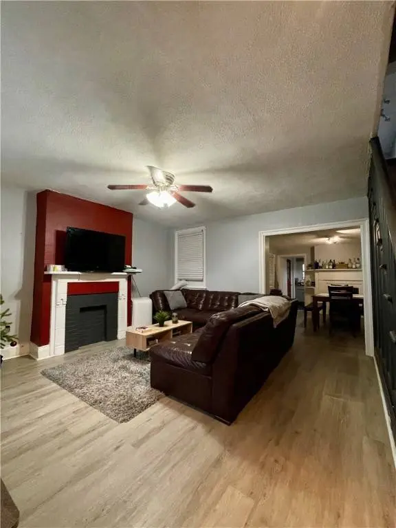 1318 Sarah St, South Side, PA 15203